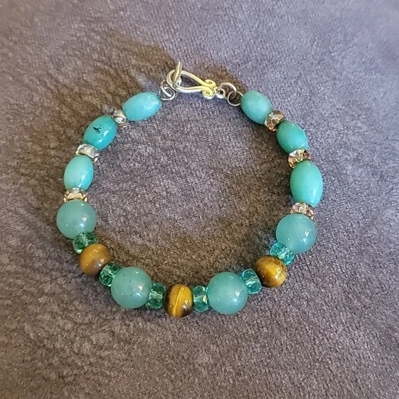 Handmade Aventurine Tiger Eye Beaded Toggle Bracelet - Picture 4 of 4